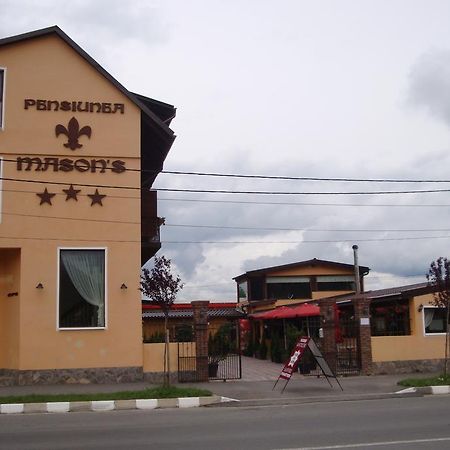 Pensiunea Mason's Risnov Bagian luar foto