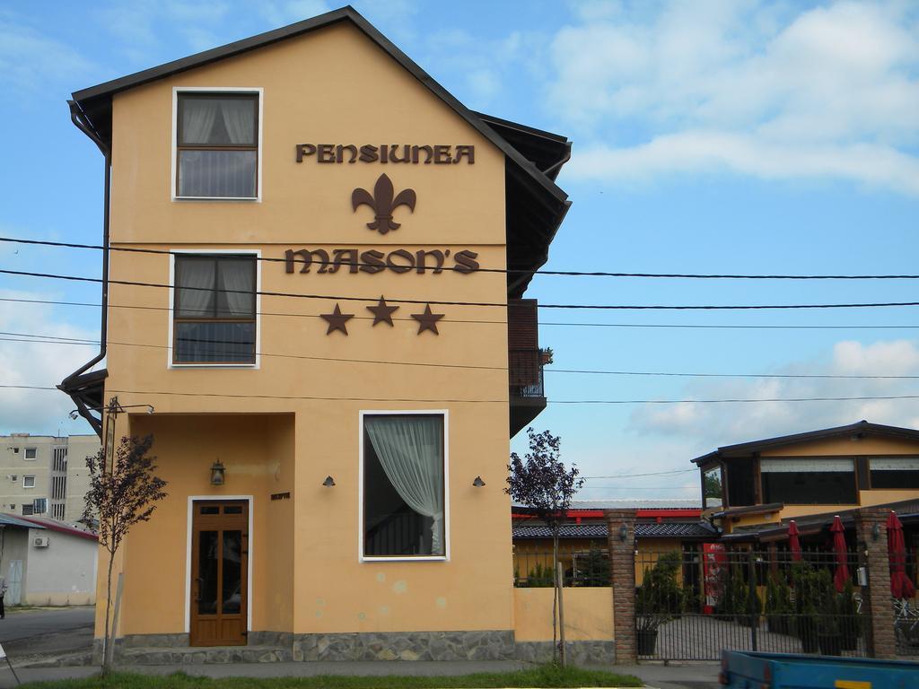 Pensiunea Mason's Risnov Bagian luar foto